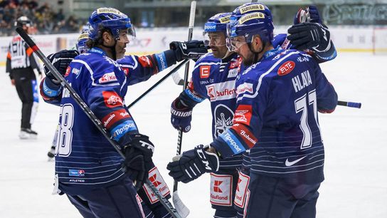 Jagr scores twice, leads Kladno to first win of season taken in Cranberry, Pa. (Penguins)